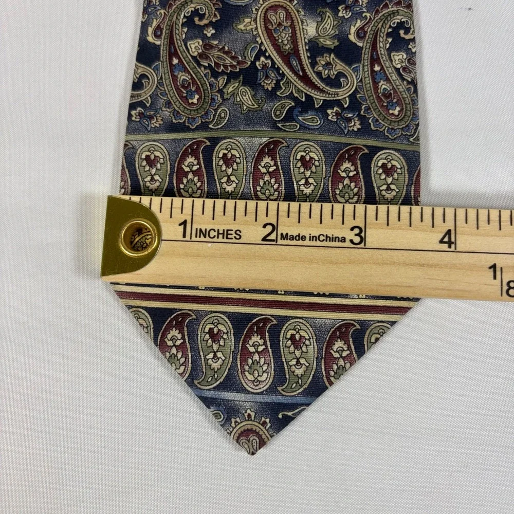 Van Heusen 417 Silk Paisley Tie Navy Blue Burgundy‎ Floral Necktie Grandpacore